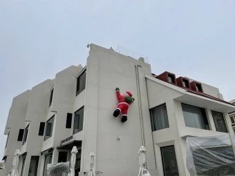 エルフはどのようにしてクリスマスの一部になったのですか?